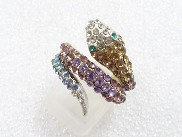 JAPANESE KIMONO / ANTIQUE COLORED STONE RING (SIZE 10)
